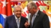 Miguel Díaz-Canel y el presidente de México, Andrés Manuel López Obrador, tras firmar acuerdos bilaterales en el Palacio de la Revolución en La Habana, Cuba, el 8 de mayo de 2022. (Yamil Lage/Pool Photo vía AP, Archivo).
