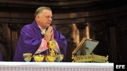 El arzobispo de Miami, Thomas Wenski, ofició una misa en la Catedral de La Habana, Cuba, el martes 27 de marzo de 2012.