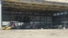 Flota de AN-158 de Cubana dentro del hangar de mantenimiento. (De izq a derecha, 1710, 1712, 1711, 1714) (Aviación en Cuba)