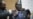 Se cae Robert Mugabe en un acto público