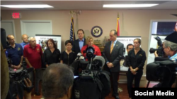 La congresista Ileana Ros-Lehtinen en conferencia de prensa